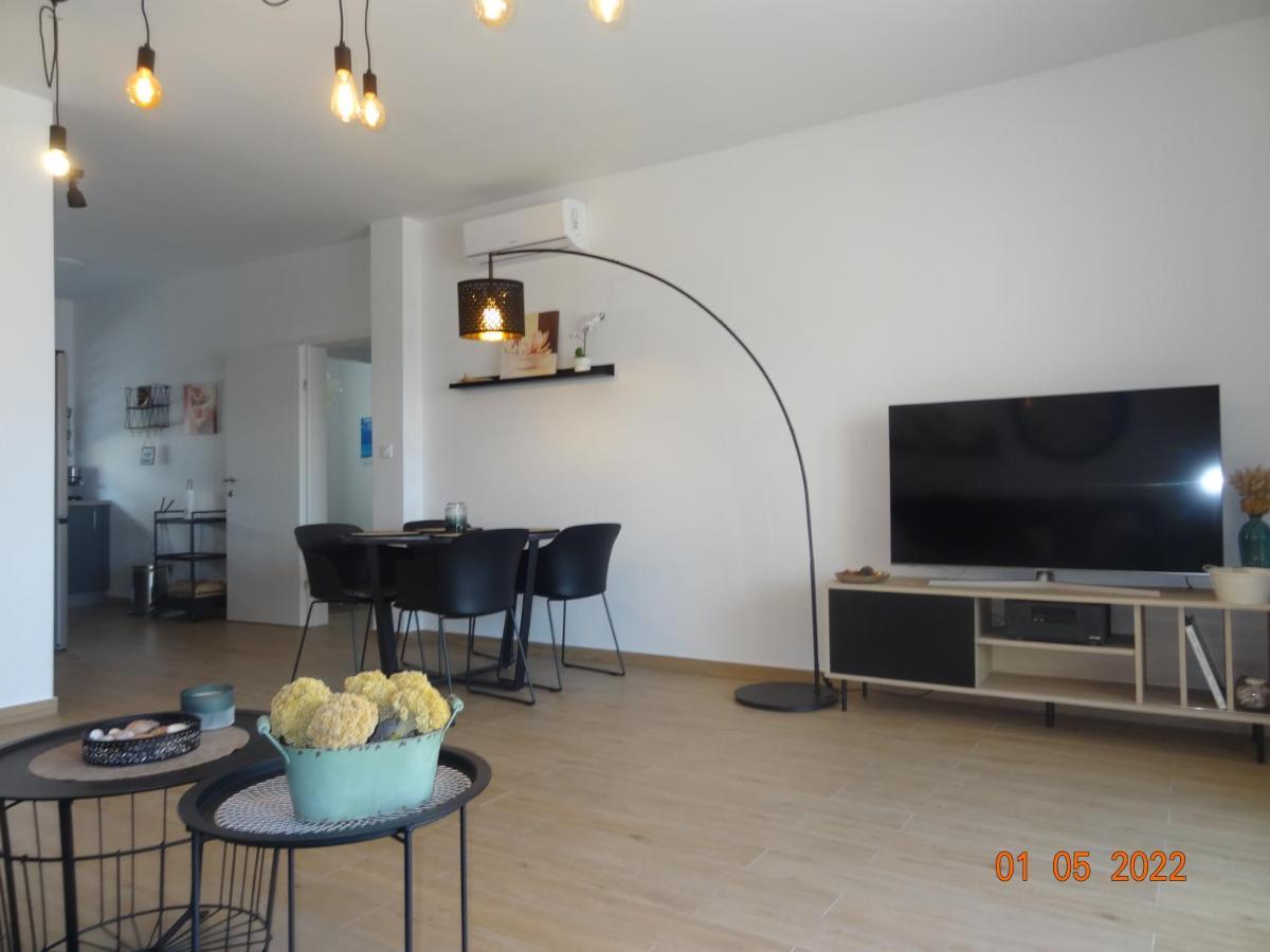 Ferienwohnung Fantazija Vodice Exterior foto