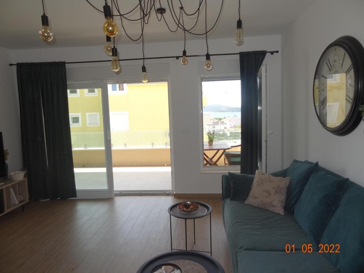 Ferienwohnung Fantazija Vodice Exterior foto